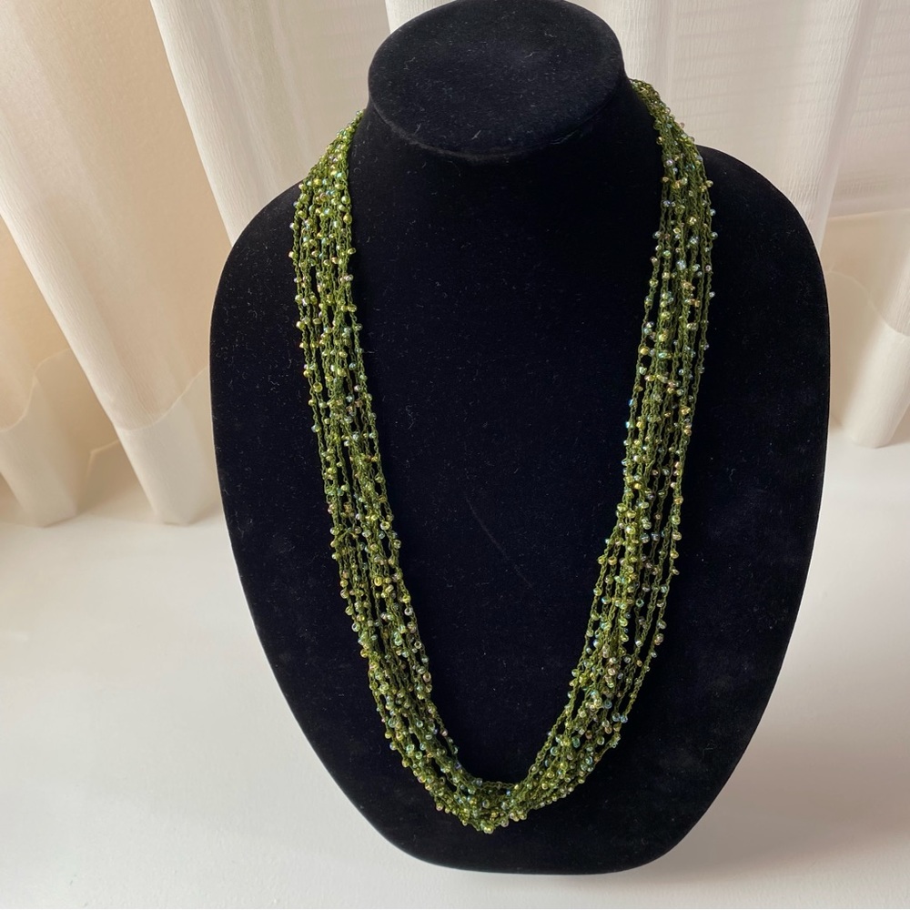 VINTAGE Beaded Necklace